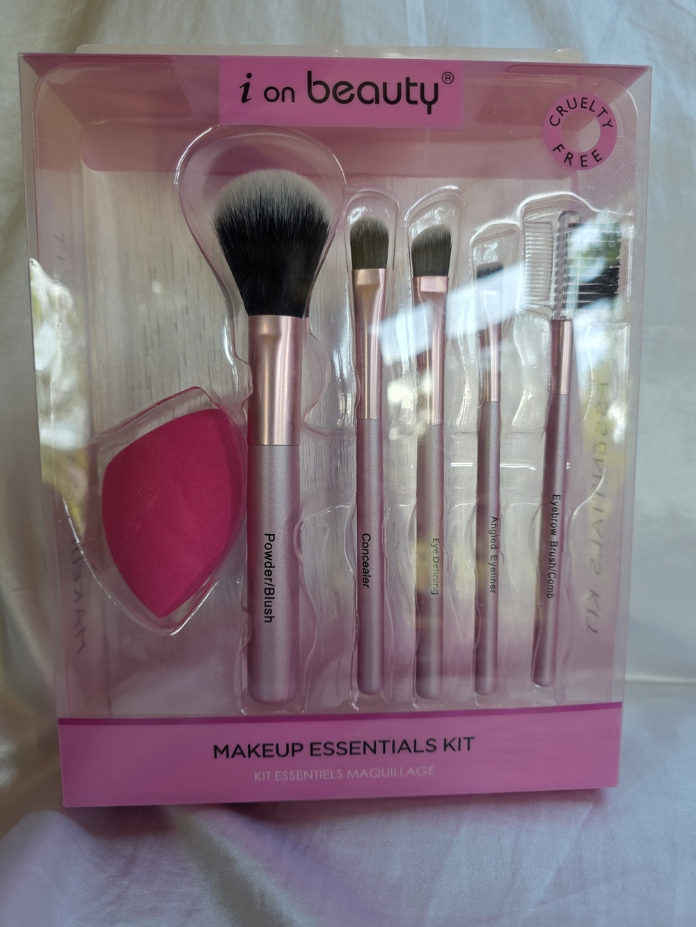 i On Beauty Makeup Essentials Kit - Powder Brushes & Sponge